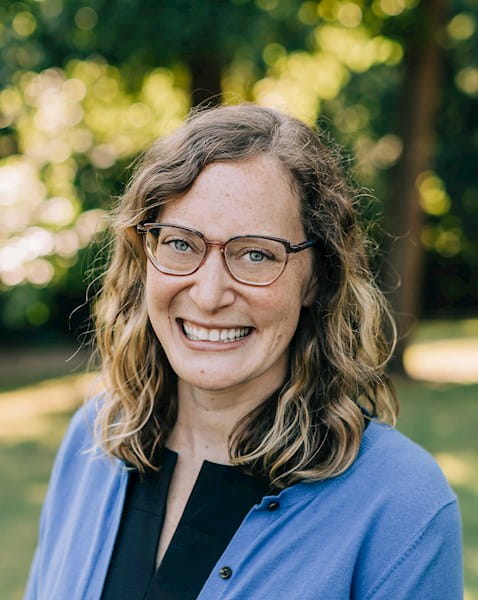 chicago-booth-emma-levine